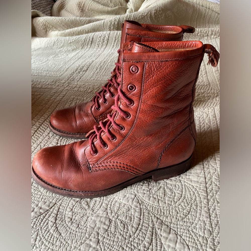 FRYE WOMENS VERONICA COMBAT BOOTS LEATHER COLOR RED CLAY SIZE 9